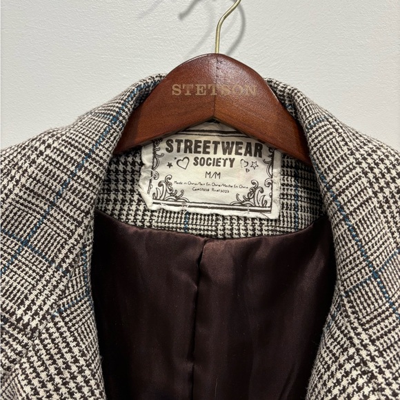 Plaid winter coat from STREETWEAR SOCIETY - Picture 2 of 10